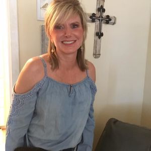 Meet your Posher, Toni